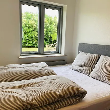 アパート Beautiful Close To And Nature ハンストホルム